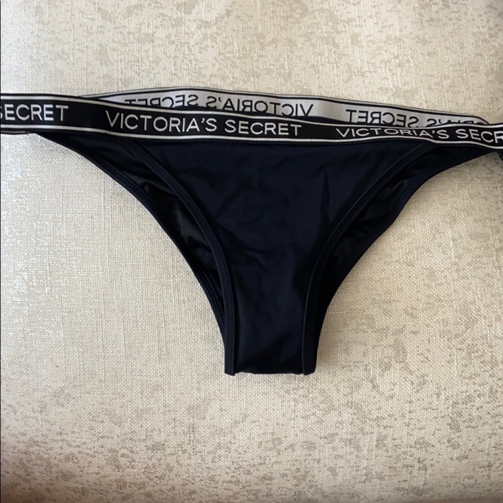 Bikini bottoms